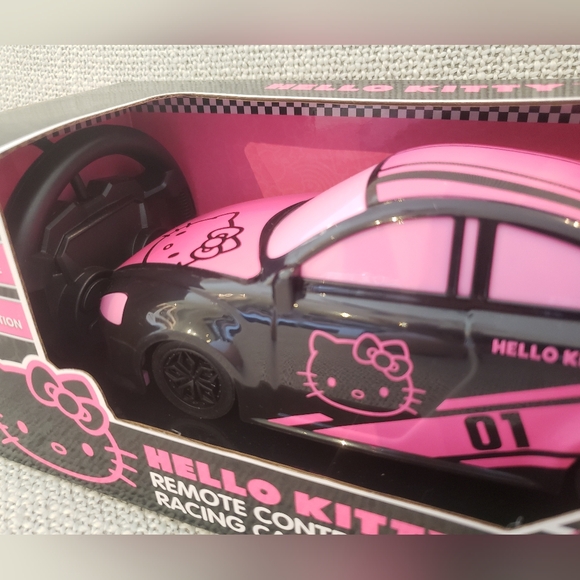 🔥 Hello Kitty Remote Control Racing Car - Picture 3 of 12